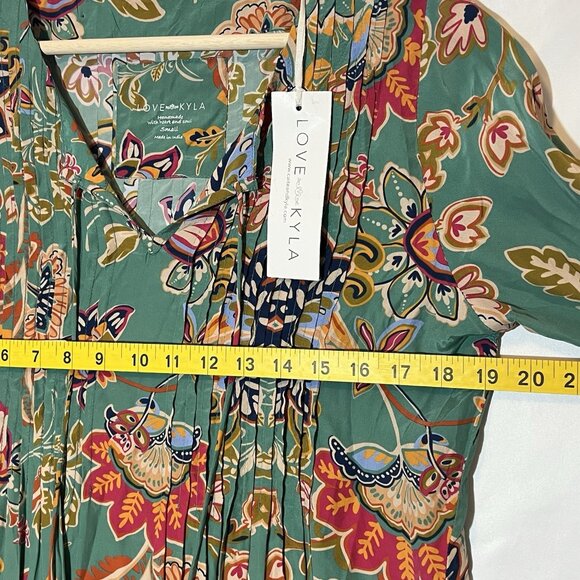 Anthropologie Love Kyla Top Eliana Blouse Small Size Floral Rayón Tassel NWT - Picture 4 of 9